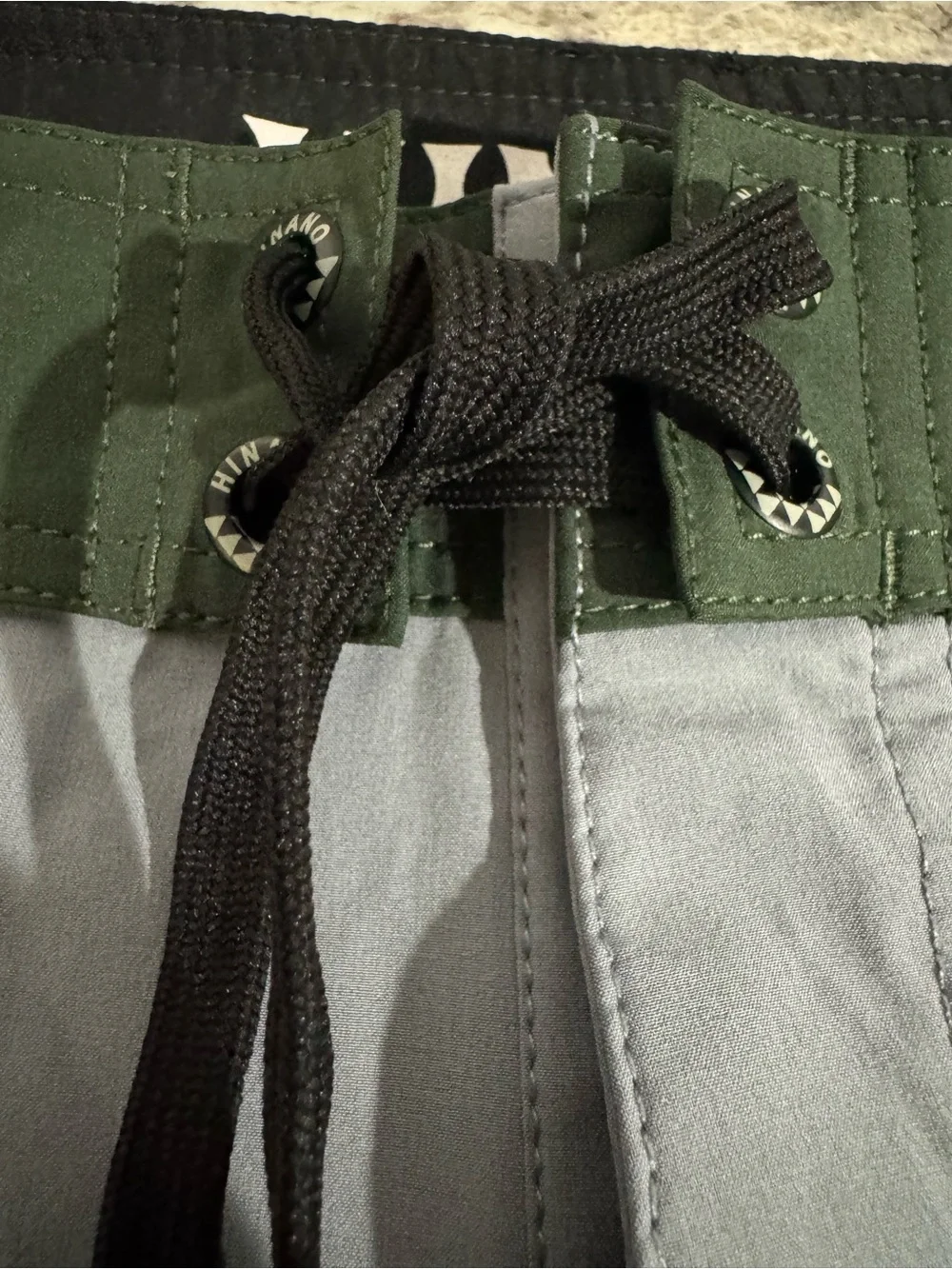 Hinano Hawaii Tahiti Board Shorts Trunks Swim Men’s Size 36 Gray Green